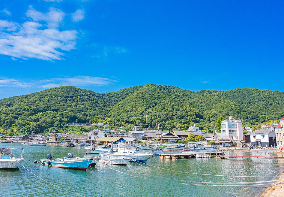 古くから多くの船が行きかう「潮待ち」の港、鞆の浦.jpg