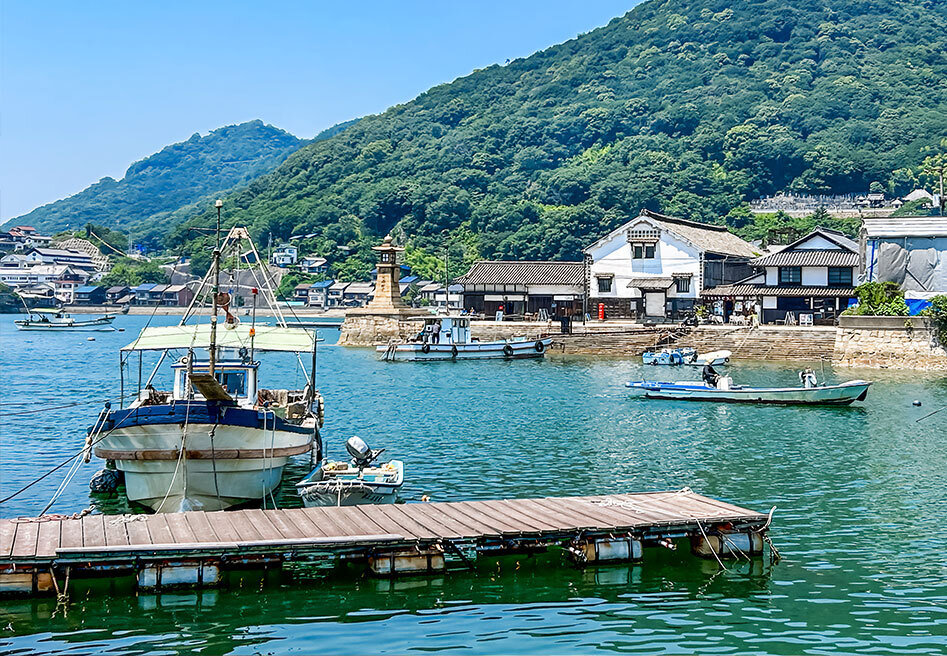 穏やかな鞆の浦の港.jpg
