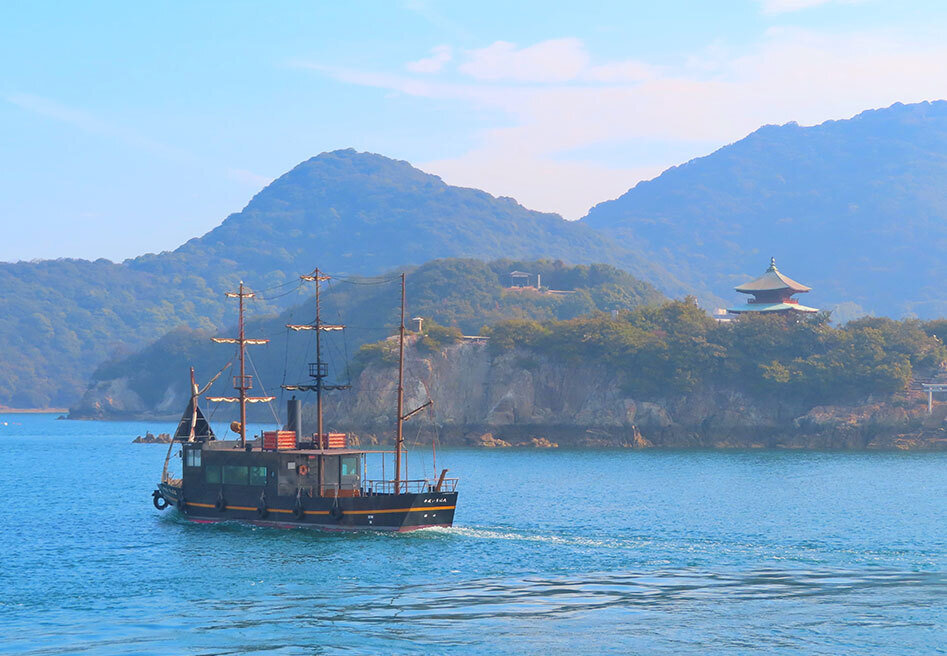 鞆の浦の仙酔島へ向かう平成いろは丸.jpg